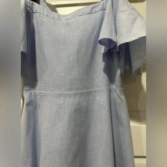 NWT Beautiful and feminine A-Line Sugar+Lips Light Blue Off-Shoulder Dress Sz S - Picture 10 of 16